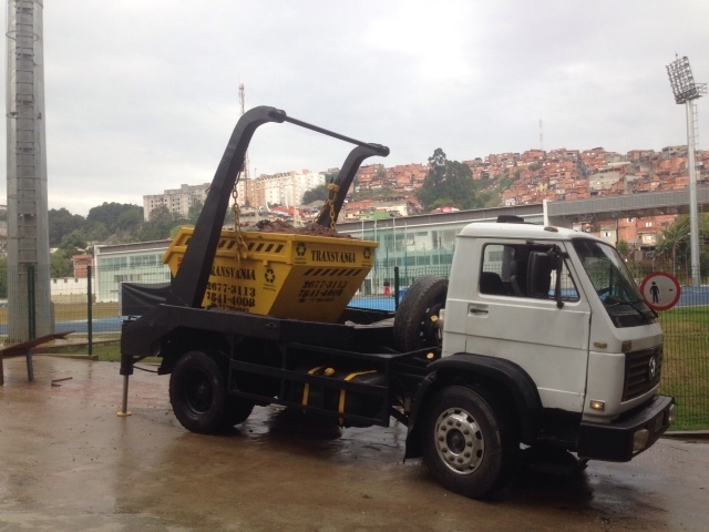 Empresas de Caçamba para Retirar Lixo na Vila Luzita - Caçamba para Coleta de Lixo