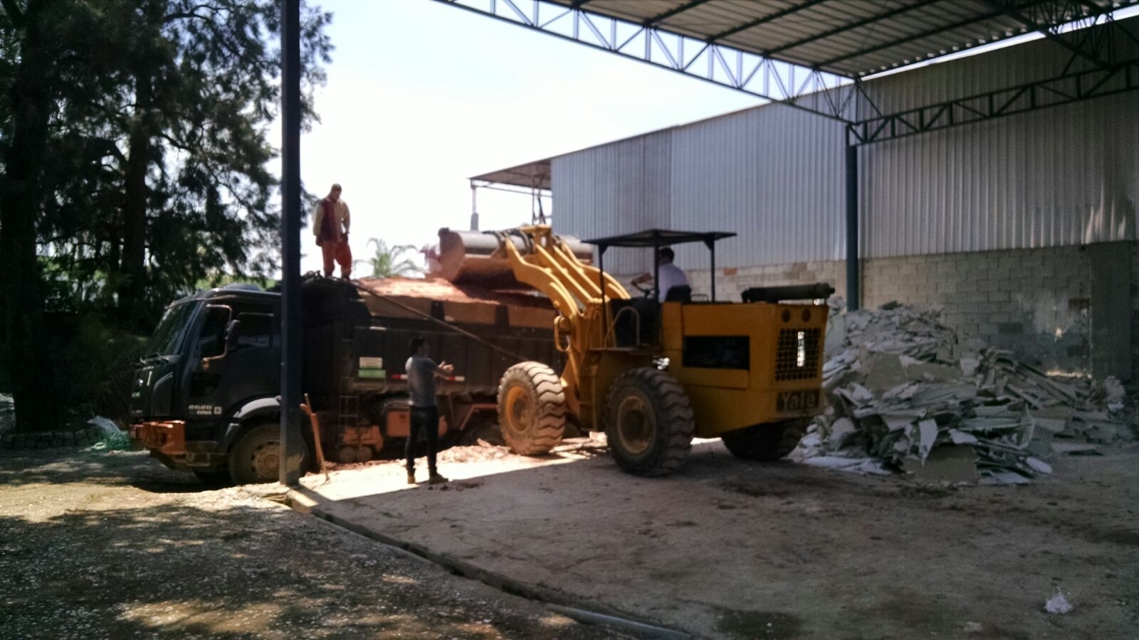 Limpar Terreno Preço na Vila Lutécia - Limpeza de Terreno para Construção