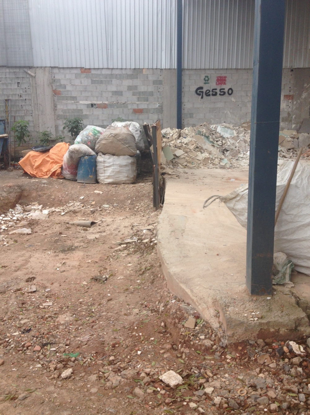 Onde Encontrar Remover Lixo com Caçamba na Vila Cecília Maria - Caçamba para Coleta de Lixo